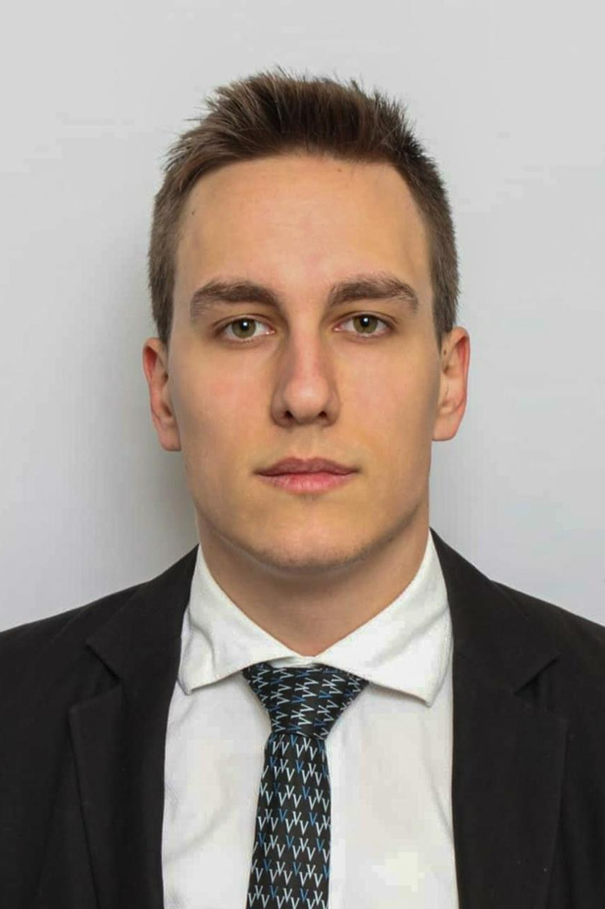 mr Igor Vujačić