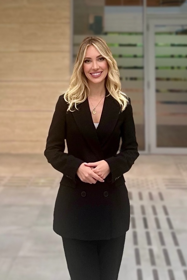 mr Nina Perunović